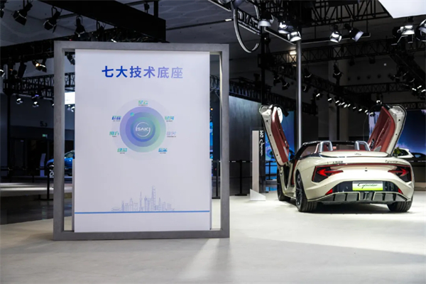 專訪賈健旭：以“新范式”破局，重構(gòu)中國(guó)汽車新坐標(biāo)