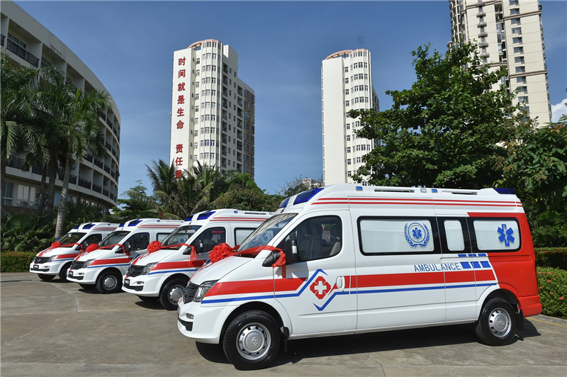 上汽集團(tuán)、上海煙草集團(tuán)愛心救護(hù)車捐贈活動在海南、青海兩地同時進(jìn)行